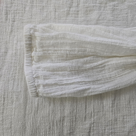 Decree Women's White and Pink Embroidered Top. Size M - Picture 6 of 8